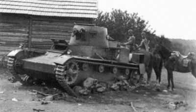 Polski Vickers E zniszczony w Trzcianie